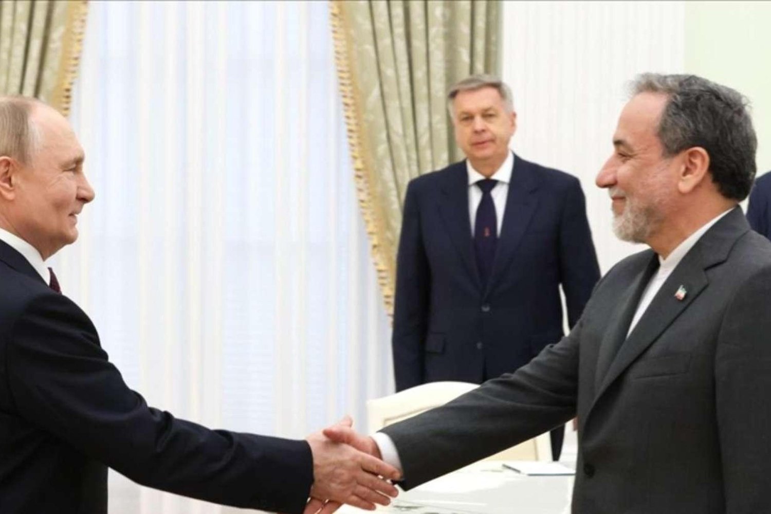 Rusya-İran Stratejik İlişkiler Güçleniyor: Putin ve İran Dışişleri Bakanı Arakçi Buluştu