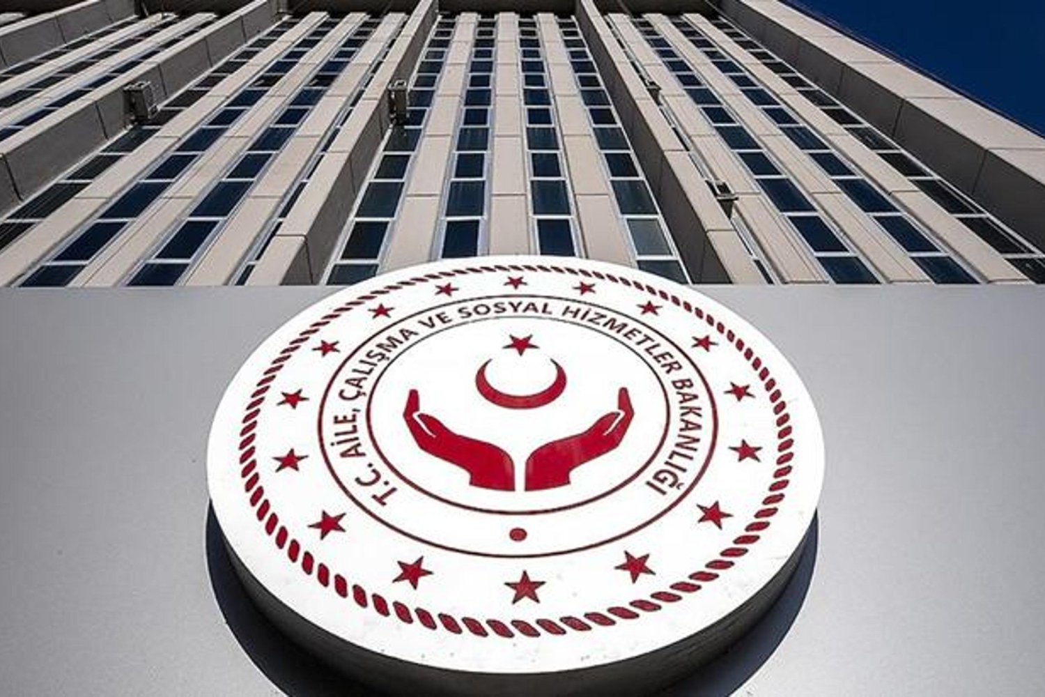 Kadın ve Gençler İçin Şiddetle Mücadele Eğitimleri Başladı
