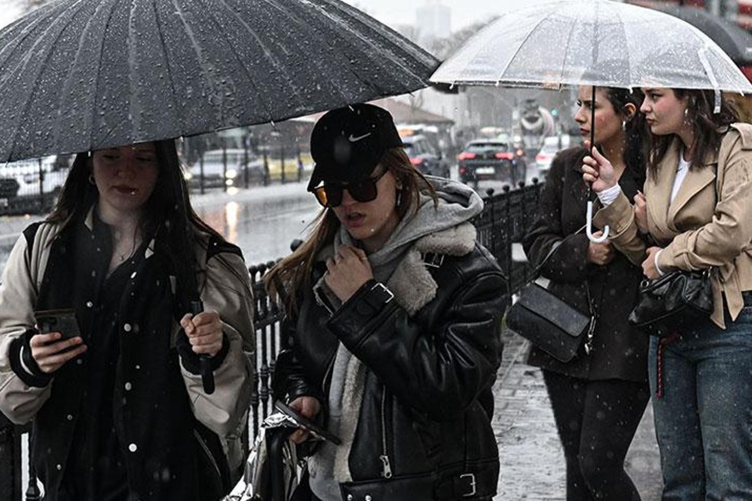 Türkiye'de Hava Durumu ve Yağışlar 17 Nisan'da Kendini Gösteriyor