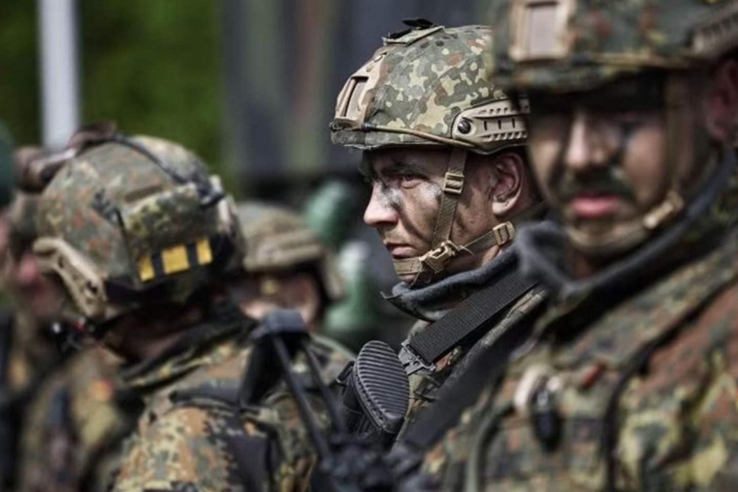Almanya Yeni Savunma Stratejisiyle Rusya ve NATO'yu Hedefliyor