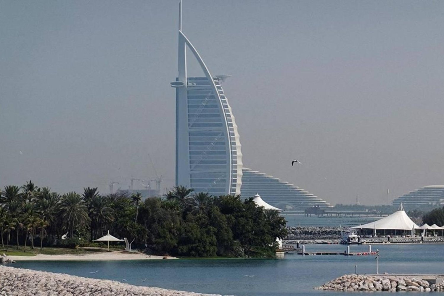 Dubai'nin Sembollerinden Burj Al Arab'da Yenileme Çalışmaları Başlıyor