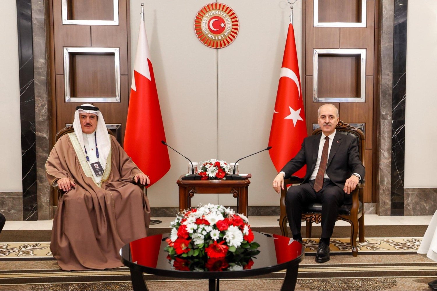 Türkiye-Bahreyn İlişkileri Güçleniyor: Kurtulmuş ve Liderler Ortak Açıklaması