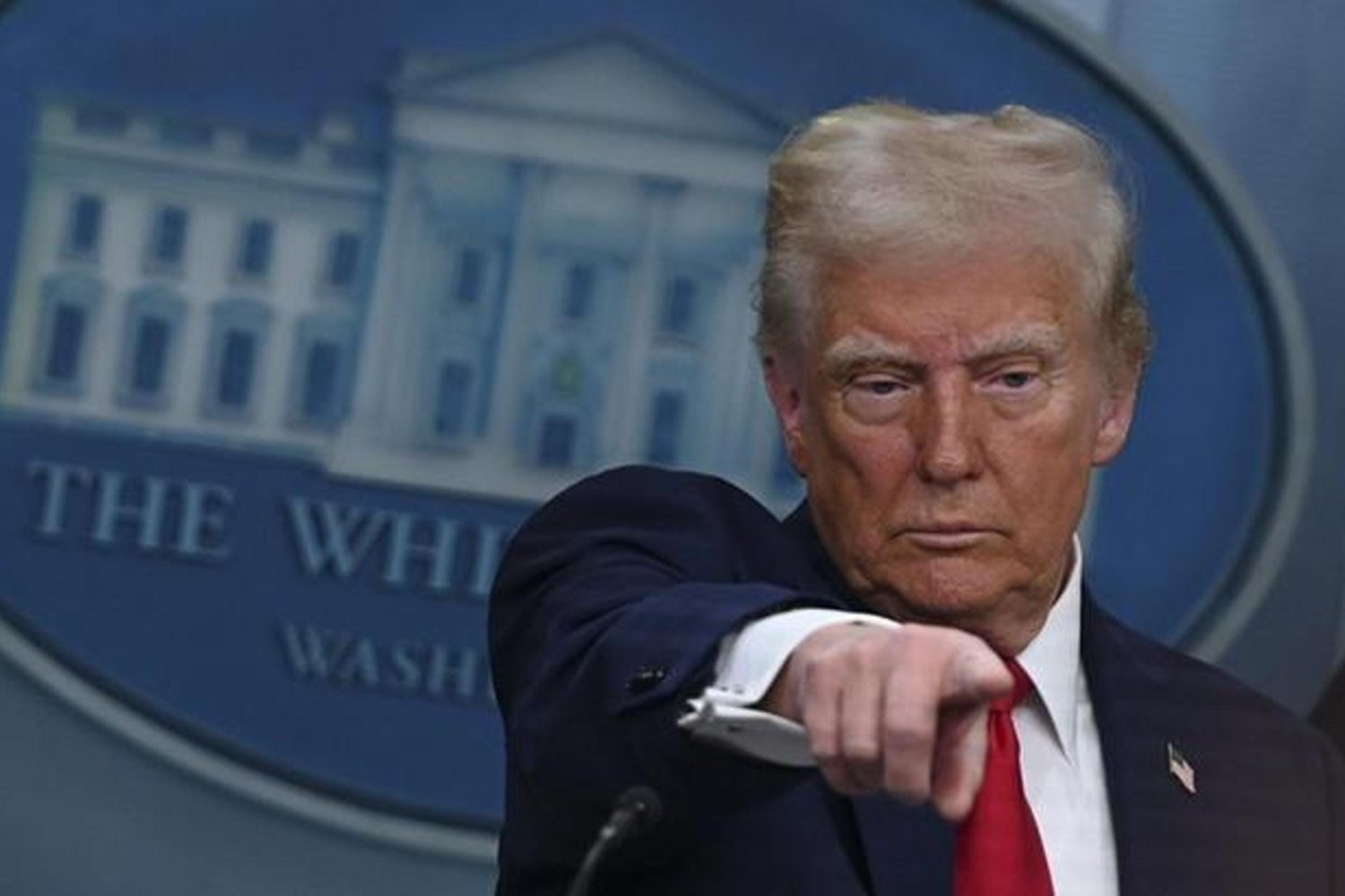 ABD Başkanı Trump İran Ateşkesini Kapalı Kapılar Arasında Görüşecek!