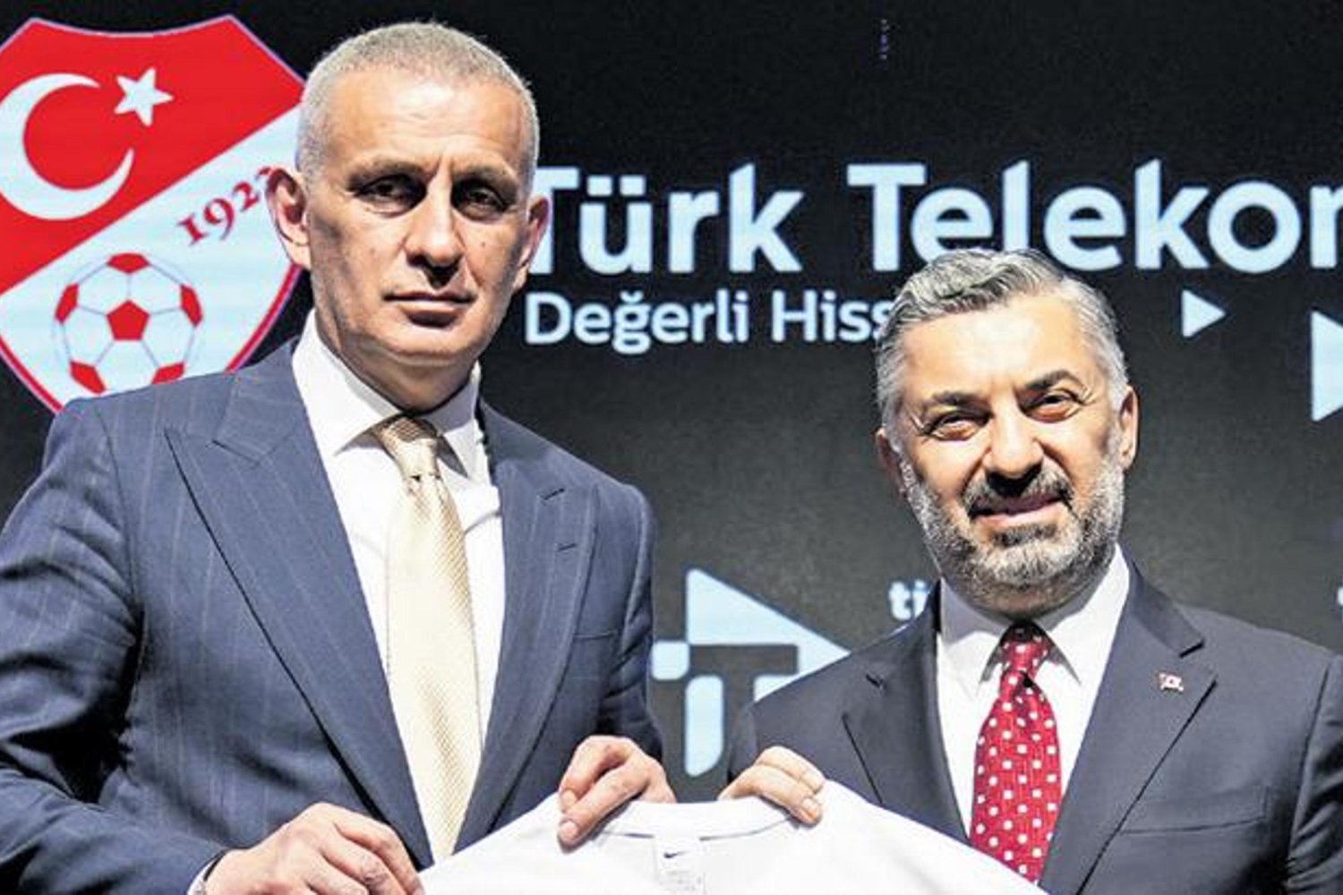 Türk Telekom ve TFF İş Birliğiyle Futbol Ligleri Tivibu Spor'da Yayında