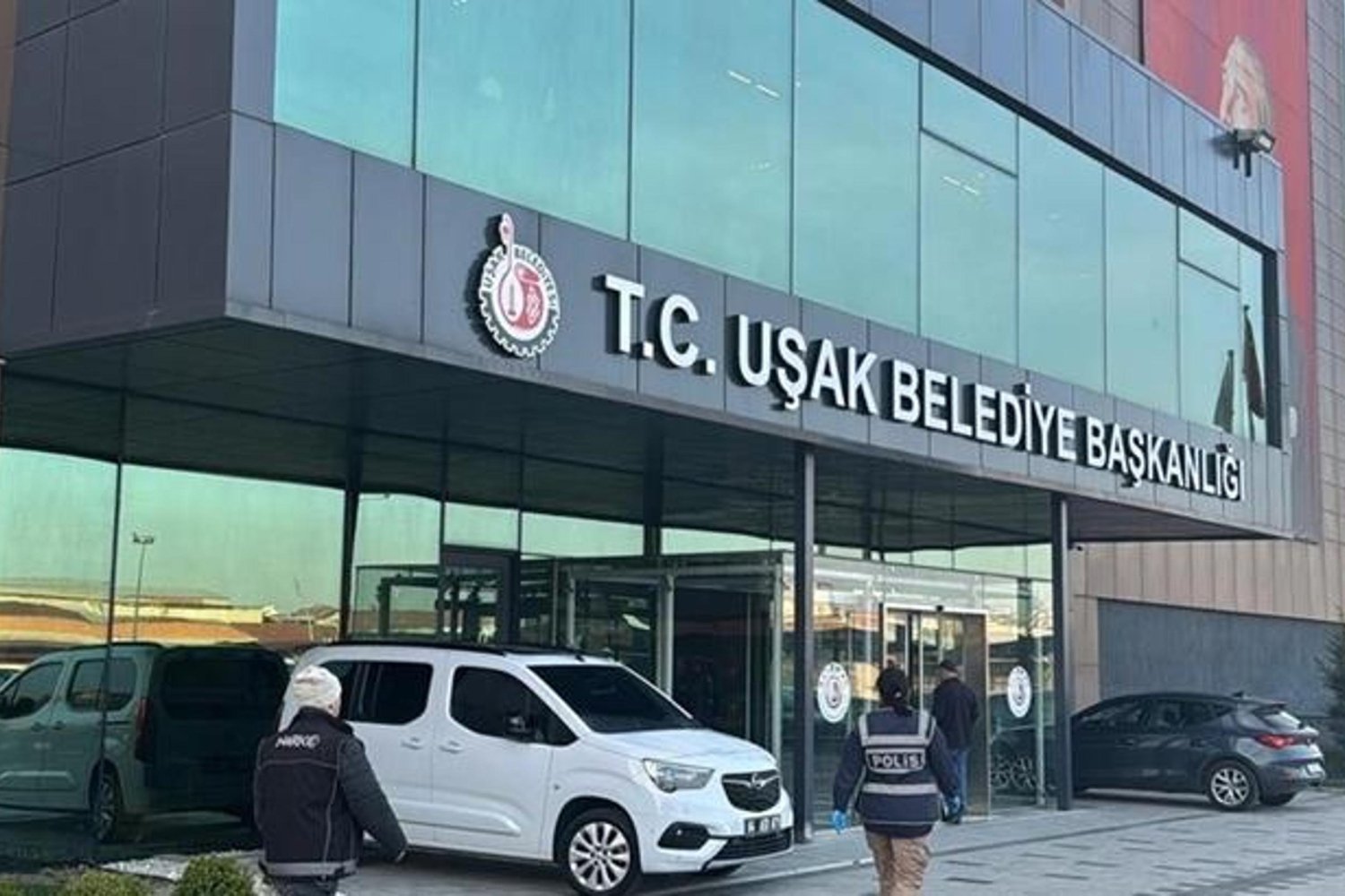 Uşak'taki Yolsuzluk Operasyonu: 19 Şüpheli Tutuklandı