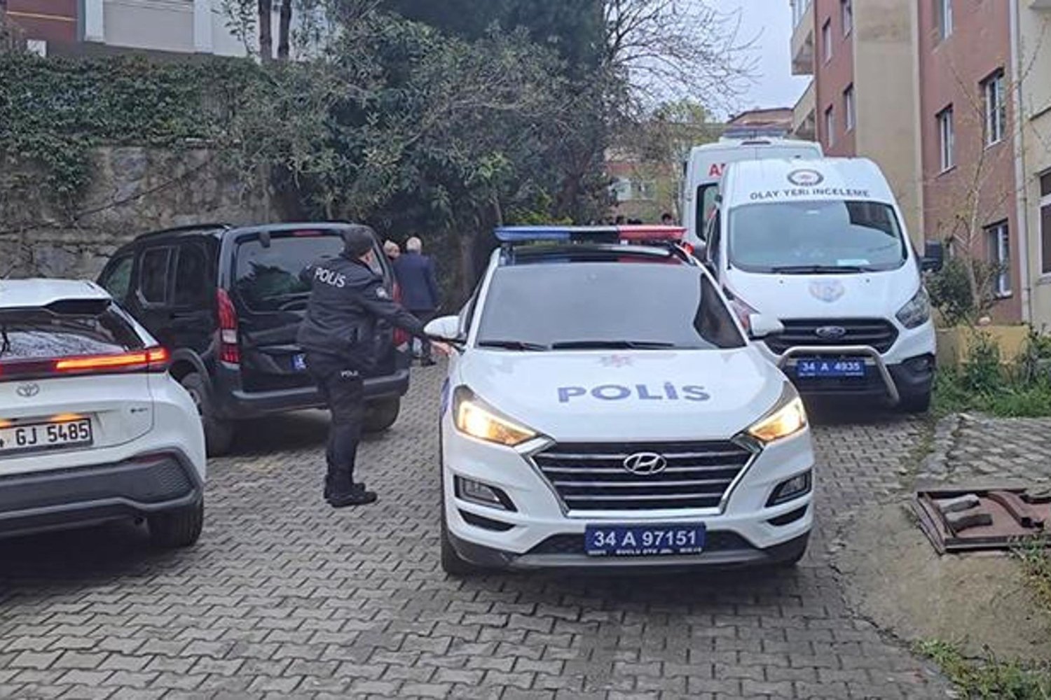 Küçüksu Mahallesinde Kanlı Olay: Aile Üyesi Silahla Intihar Etti