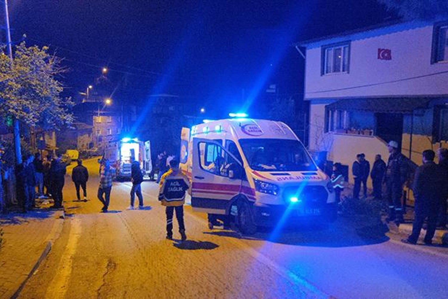 Orhangazi'de Silahlı Kavga: Baba ve Oğulları Hayatını Kaybetti, Şüpheli Yakalandı