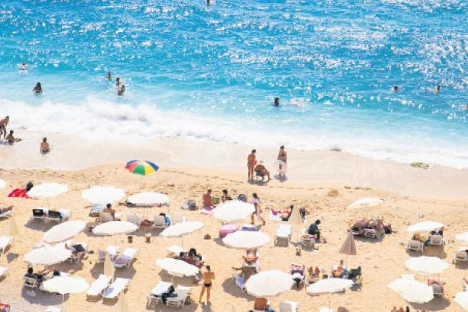 Kurban Bayramı Yolculuğu Başladı: 15 Milyon Turist ve 200 Milyar Liralık Ekonomik Canlılık