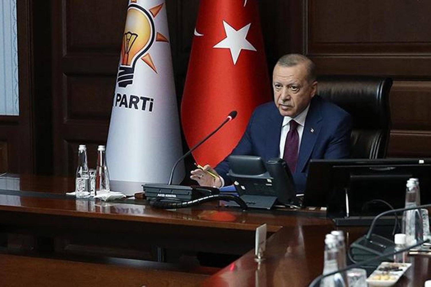 AK Parti Toplantısı Önemli Gündemle Başladı - Son Dakika Gelişmeleri