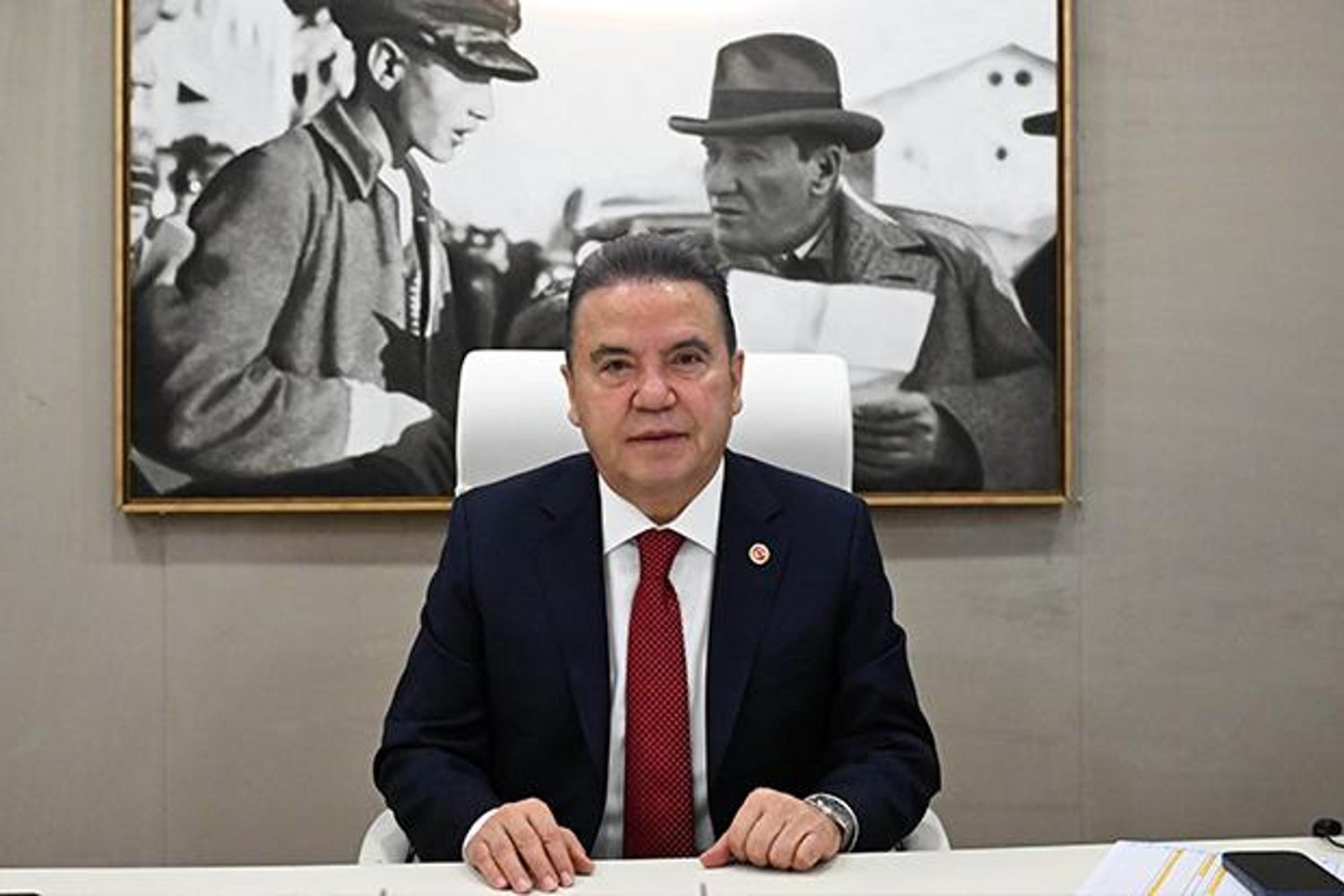 Antalya'da Rüşvet ve İrtikap Operasyonu: 113 Milyon TL Zarar!