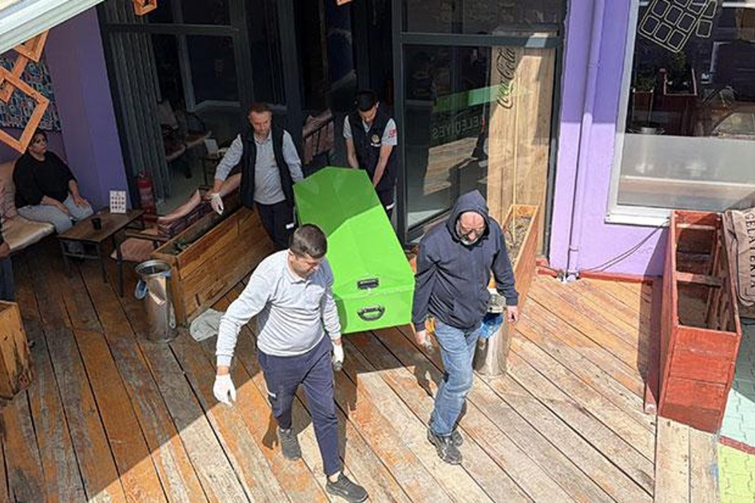 Antalya'da Şok Ölüm: 58 Yaşındaki Vecdi Şimşek Olay Yeri Hakkında Detaylar