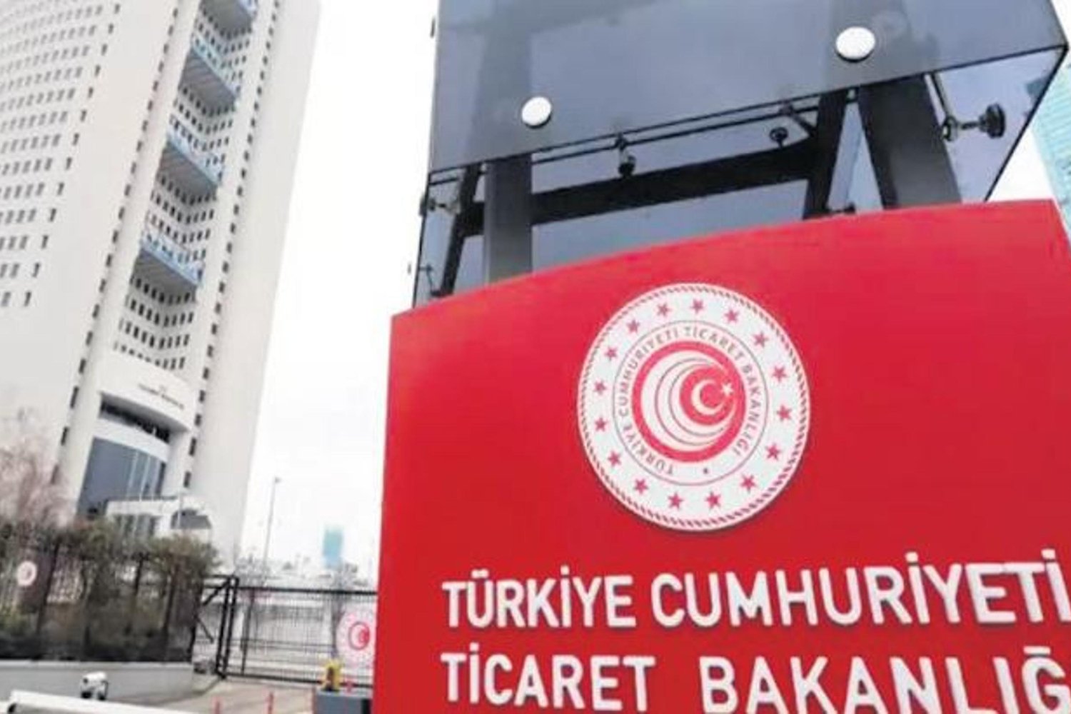 Fiyat Denetiminde Skandal: 13 İşletmeye 9,6 Milyon, 75 İşlete 13 Milyon Ceza