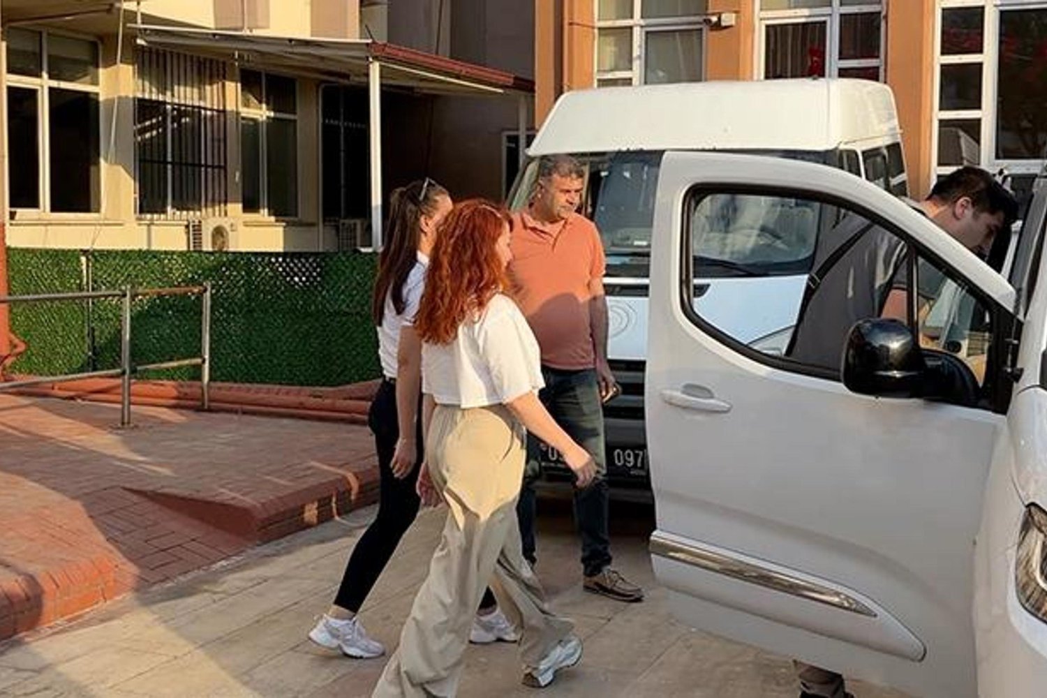 Aydın'da Medya Krizi: Silahla Öğrenci Olayına İlişkin Soruşturma ve Gazetecilere Tutuklama