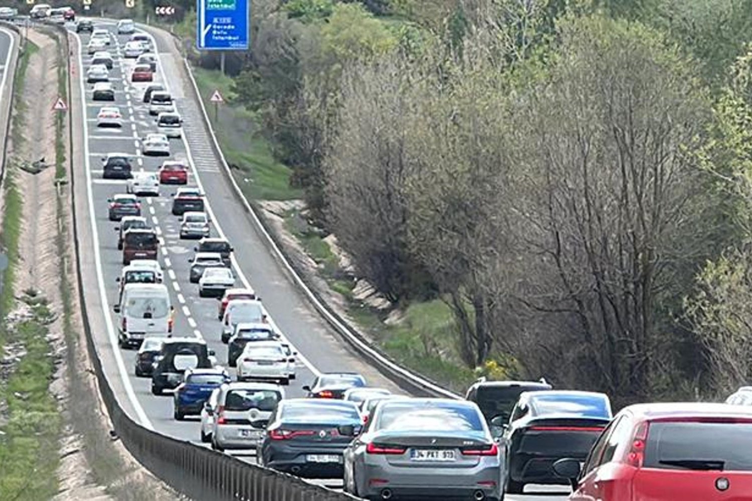 Kurban Bayramı Dönüşü Yoğunluğu İstanbul Yolu Trafiğini Kilitledi