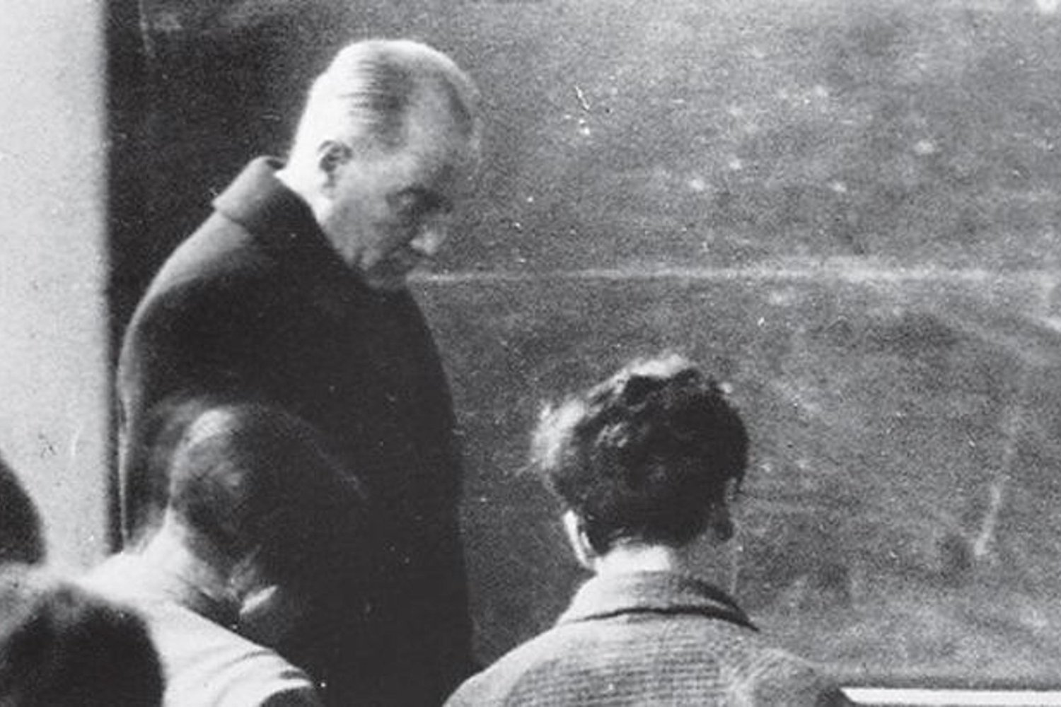 Mustafa Kemal Atatürk'ün Harf İnkılabı Romanıyla Canlanıyor