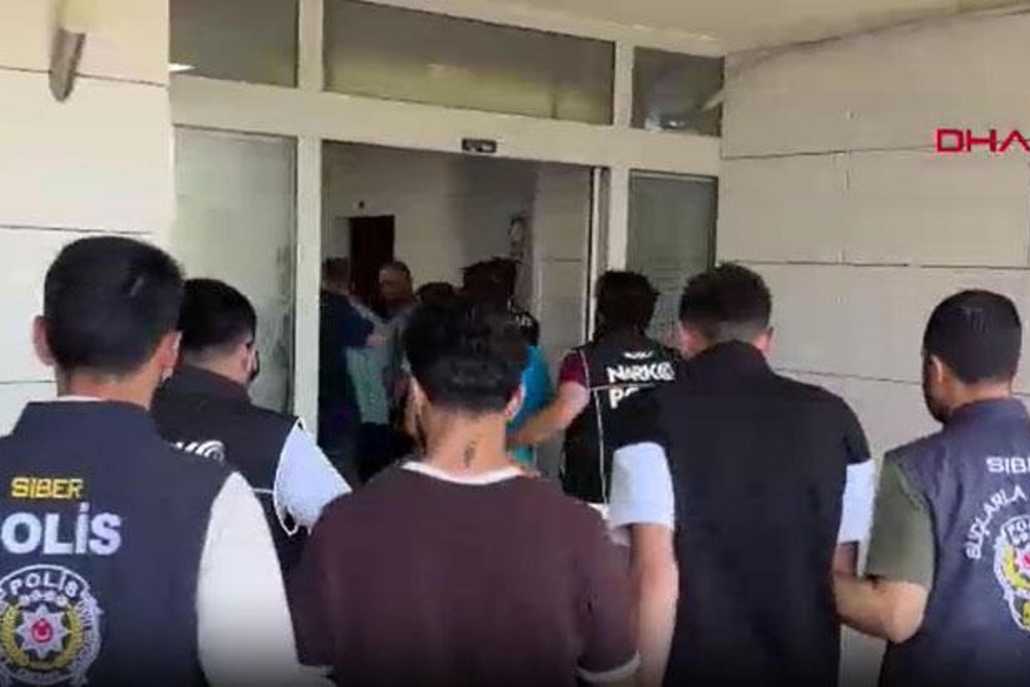 Bodrum’da Çocuk İstismarı Satın Almak Suçundan 6 Gözaltı