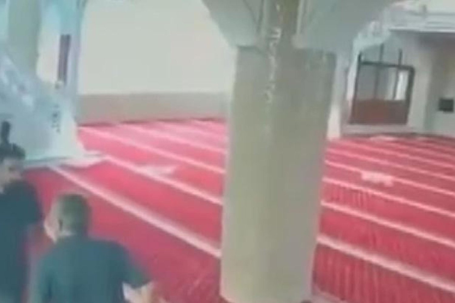 İmamı Darp Eden Şüpheli Kameralara Takıldı! Olayın Detayları Şaşırtıcı