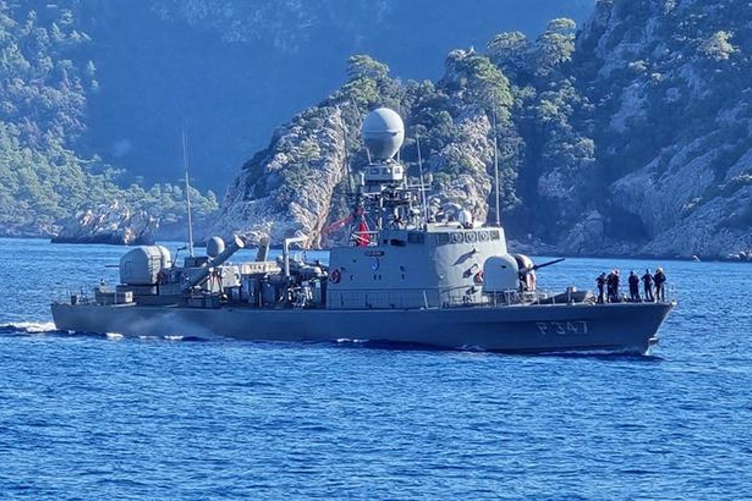 Çanakkale'de Deniz Kuvvetleri Gemi Ziyaretleri Bayram Coşkusuyla Gerçekleşiyor