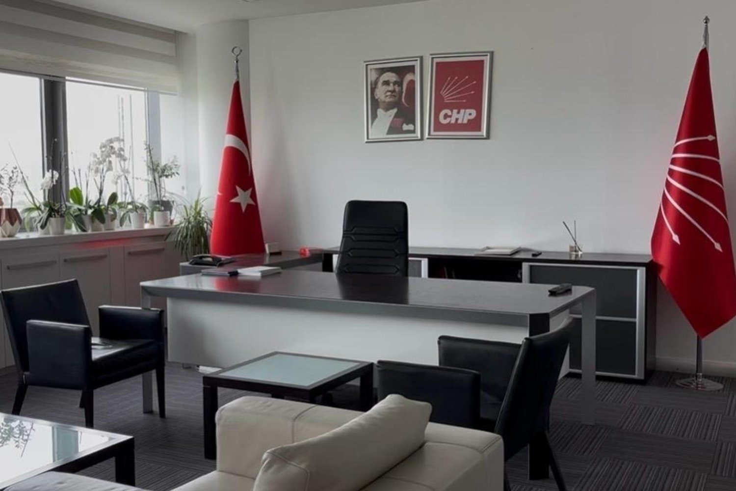CHP Genel Merkezi Tahliyesi Basına Yansıyan Gelişmelerle Şok Oldu