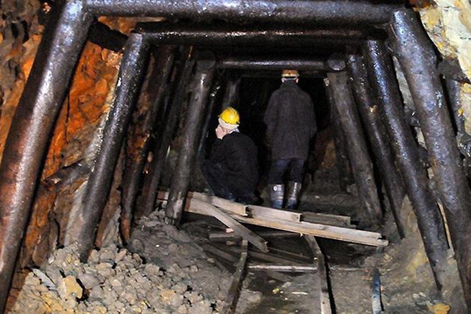 Kömür Madeni Patlaması: En Az 82 İşçi Hayatını Kaybetti