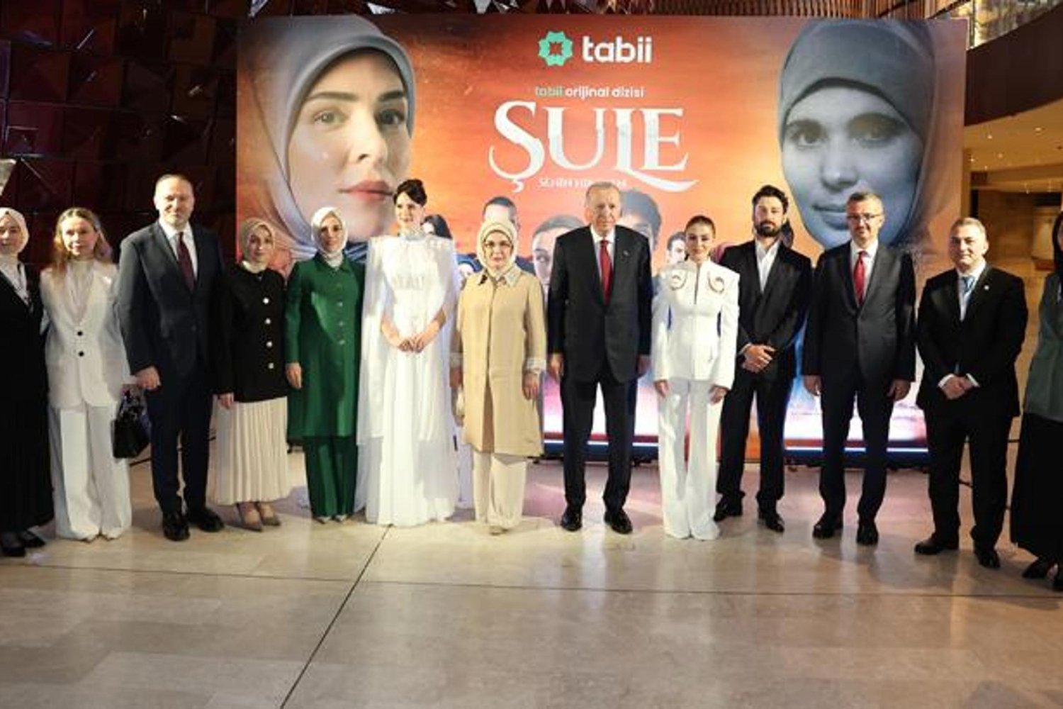 AKM'de Büyük Gala: Cumhurbaşkanı Erdoğan ve Eşi Emine Erdoğan Katıldı