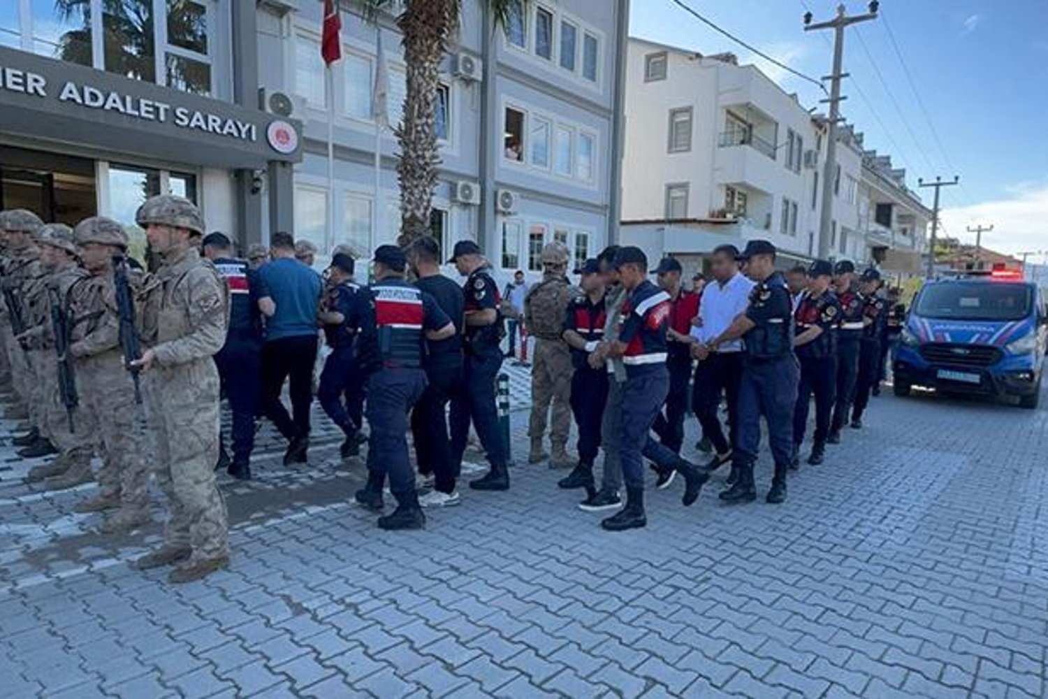 Muğla'da Organize Suç Şebekesine Darbe: 10 Tutuklama