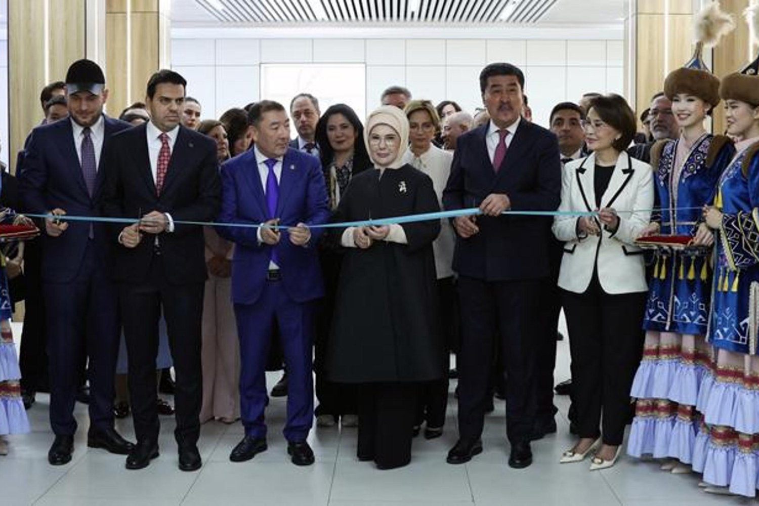 Emine Erdoğan Kazakistan'da Sıfır Atık Laboratuvarı Açtı | Sürdürülebilir Tarım