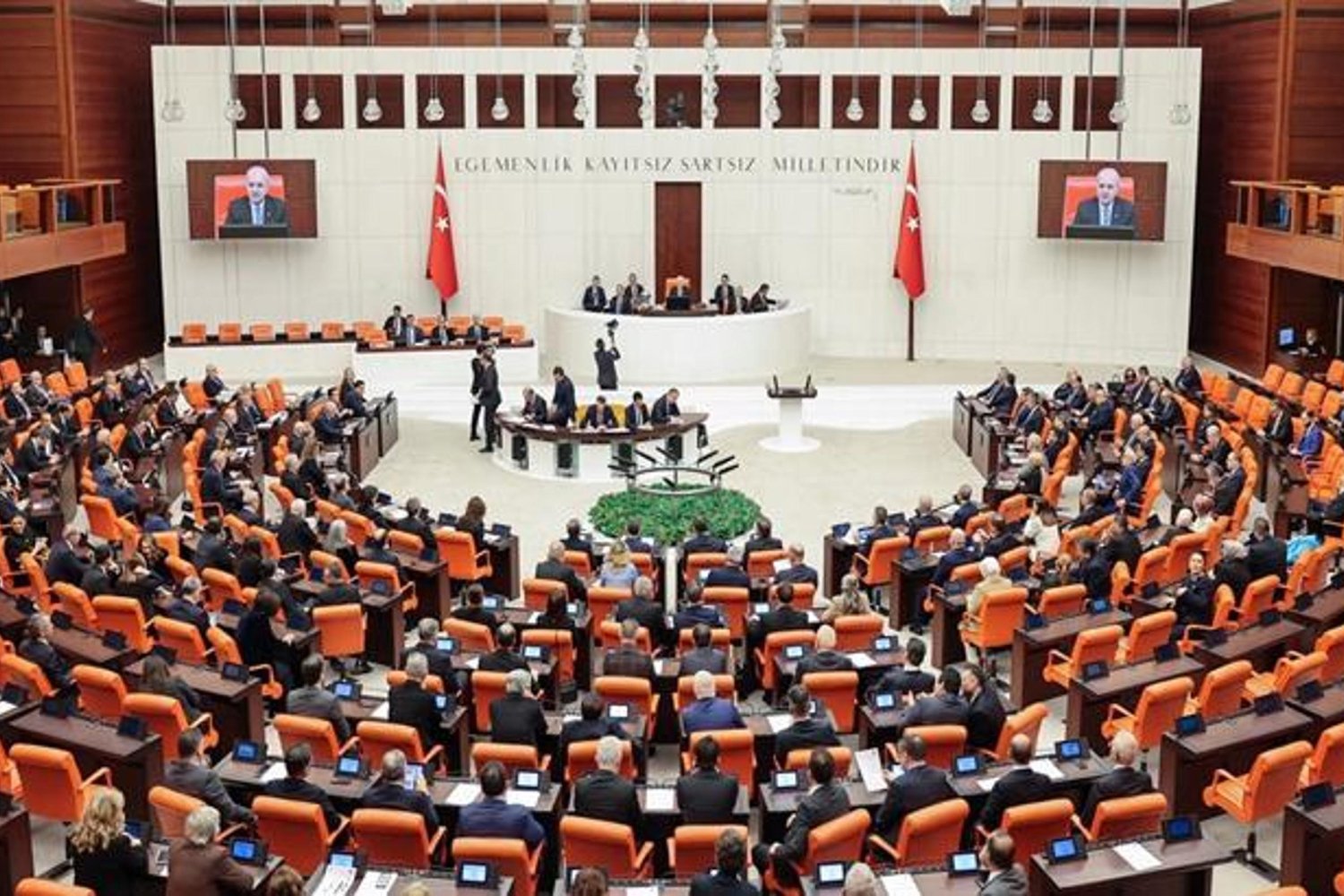 Meclis'te Farklı Düzenlemeler İçeren Tapu ve Kentsel Dönüşüm Kanunu Teklifi Görüşüldü