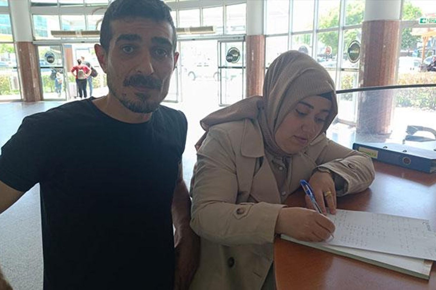 İnegöl Otobüs Terminalinde Sahipsiz Çanta 3,5 Milyon Liralık Altın ve Ziynet Eşyasıyla Teslim Edildi