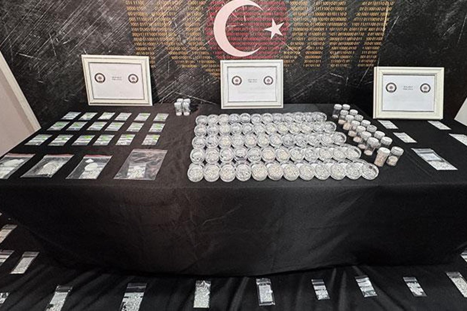 İstanbul'da Sahte Pırlanta Operasyonu: 83 Gözaltı, 38 Tutuklama
