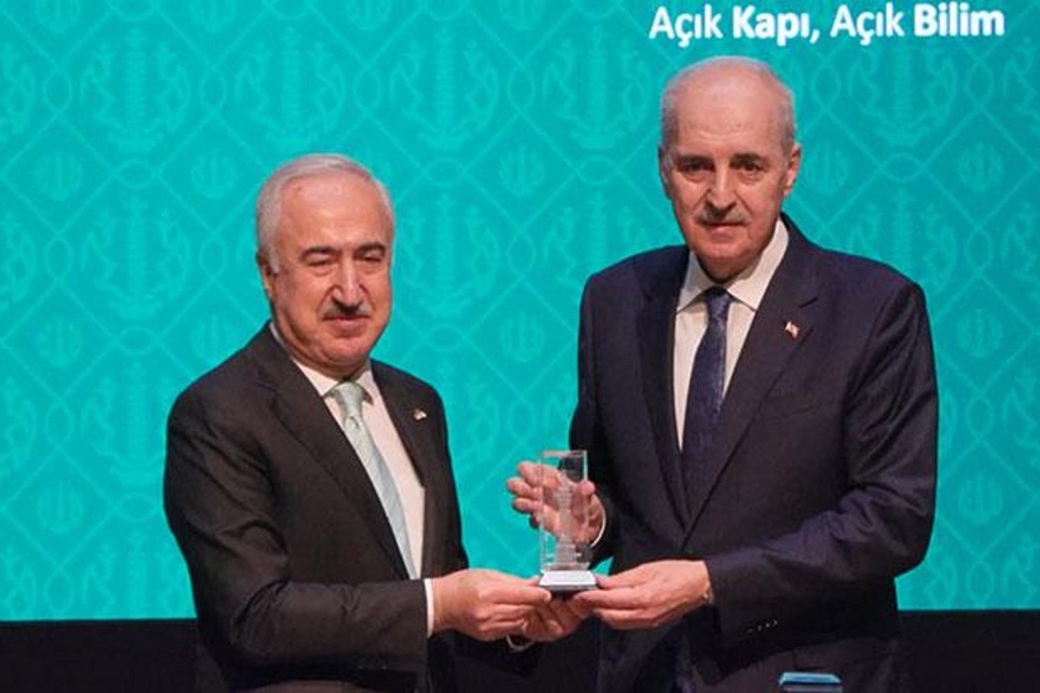 Terörle Mücadelede Umut! Numan Kurtulmuş'tan Önemli Mesajlar