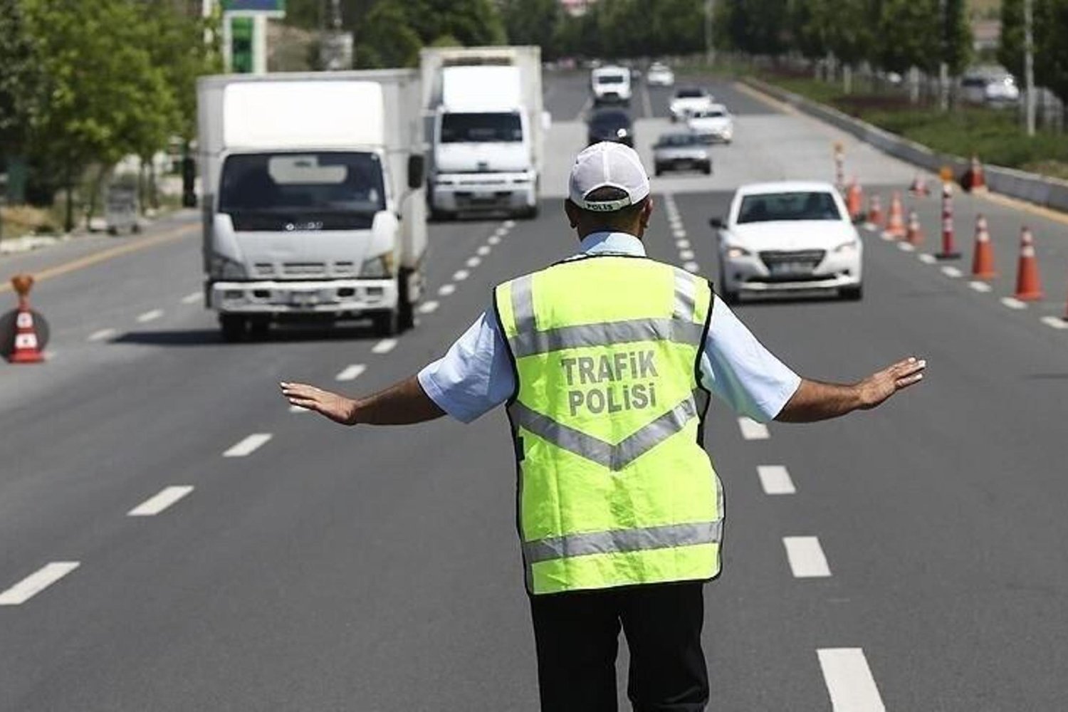 İstanbul'da Trafik Yoğunluğunu Etkileyen Olay: Üsküdar Yolları Kapandı
