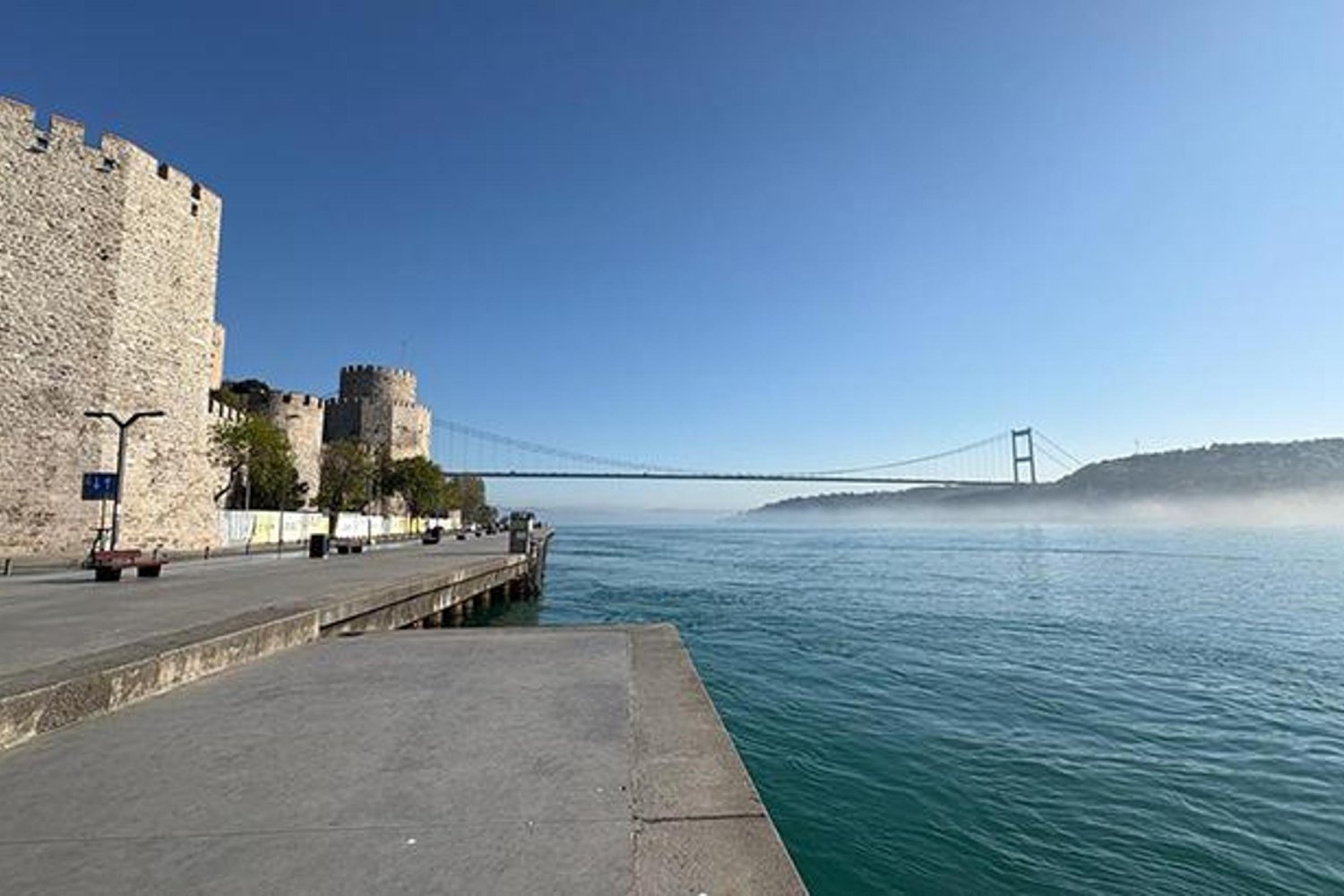 İstanbul'da Sis Çilesi Boğaz Transitini Durdurdu