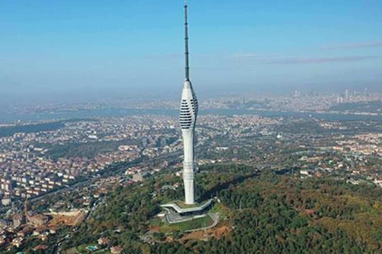 İstanbul'un İkonik Çamlıca Kulesi'nden Yeni Teknoloji ve Manzara Deneyimleri