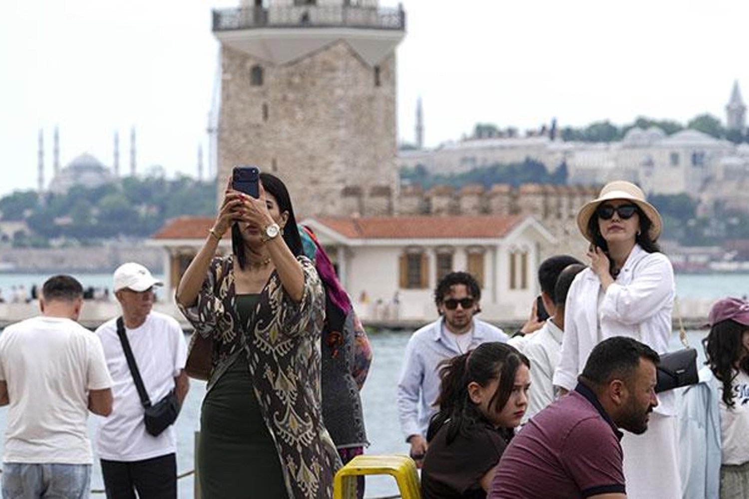 İstanbulda Güzel Hava: Sahil ve Parklarda Yoğunluk Yaratıyor!
