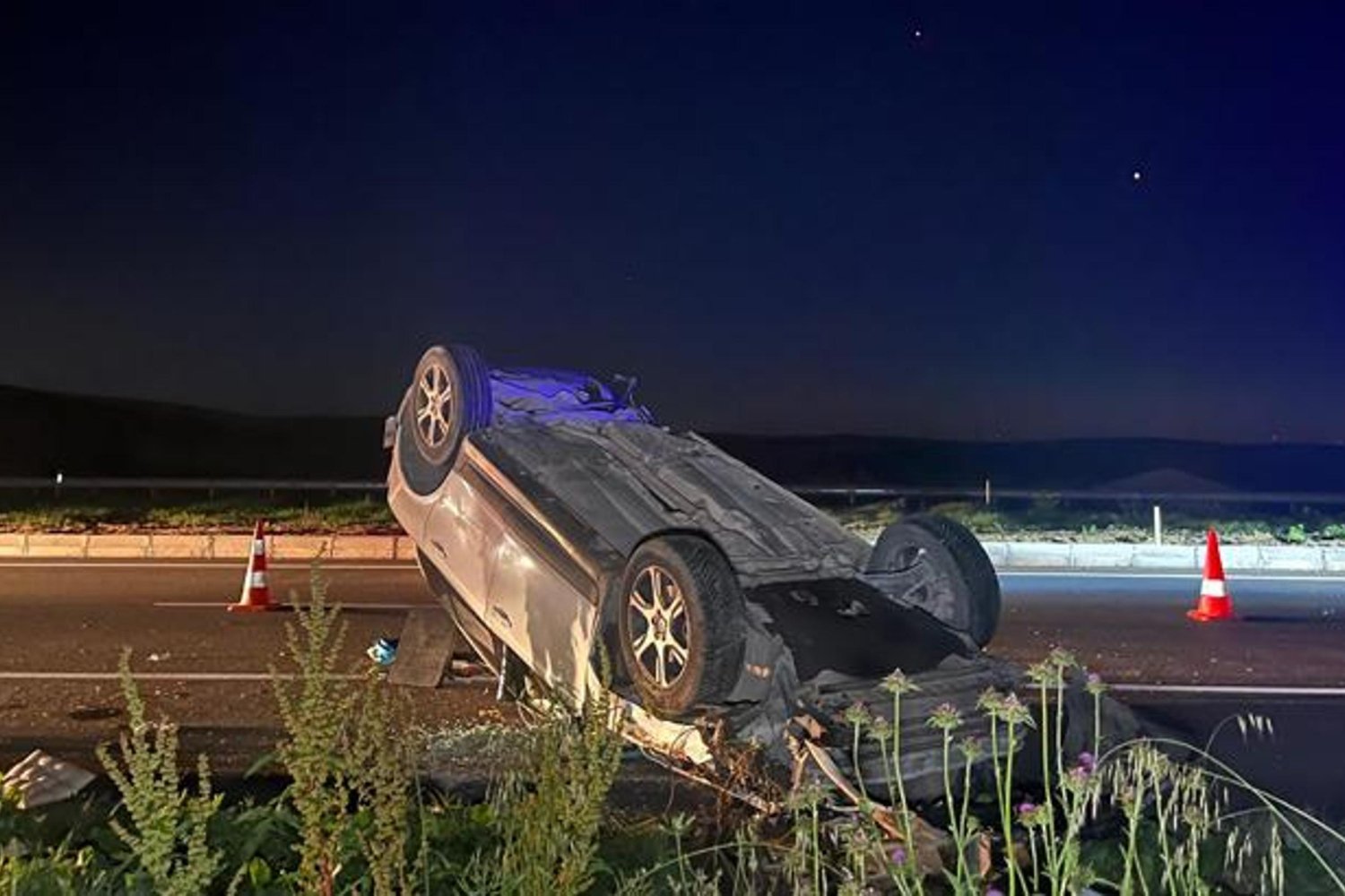 Kırmızı Işıkta Korkutan Kaza: SUV Takla Attı, 2 Yaralı! Çorlu’da Trafik Güvenliği Alarmda