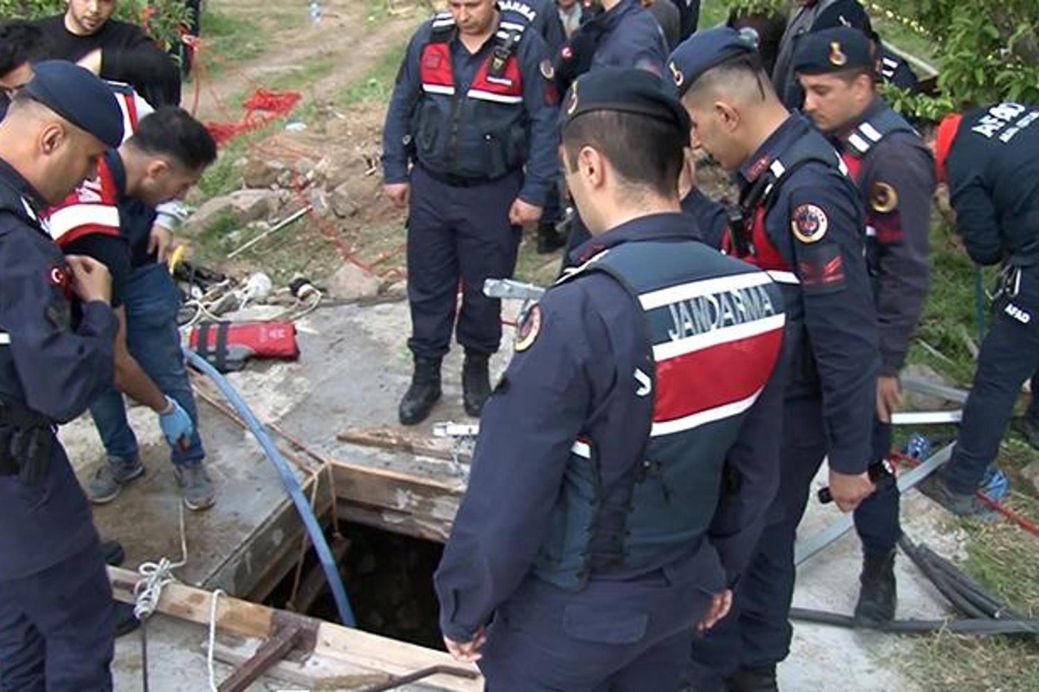 Kuyu Faciası! 4 Kişi Metan Gazından Zehirlendi, 3'ü Hayatını Kaybetti