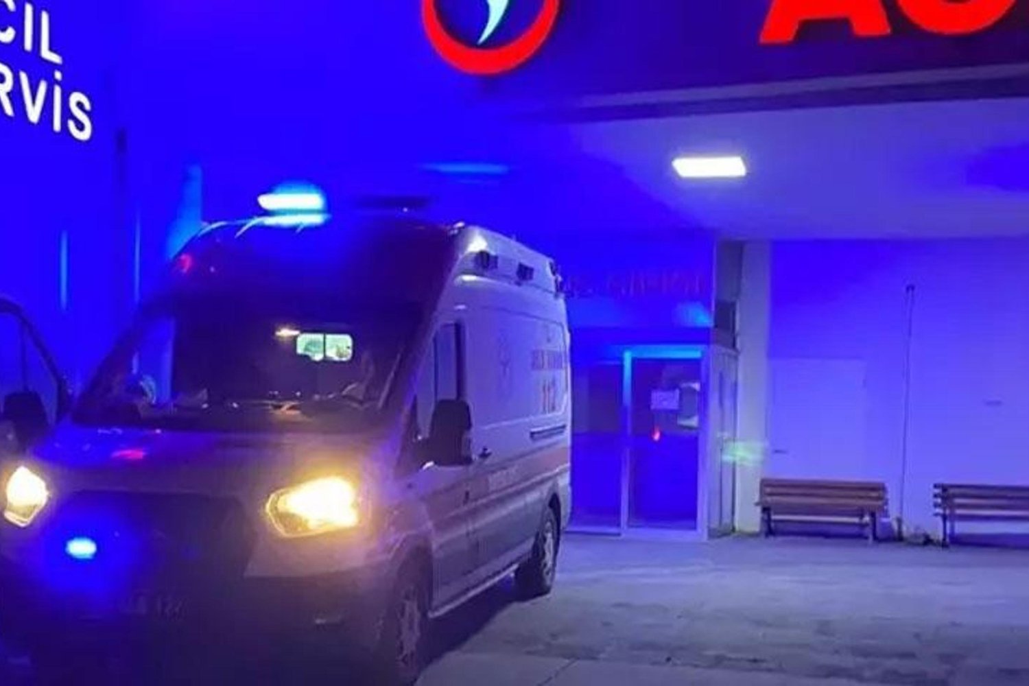 Manisa Yunusemre'de Yaya Üst Geçidinde Asansör Faciası: Genç Hayatını Kaybetti