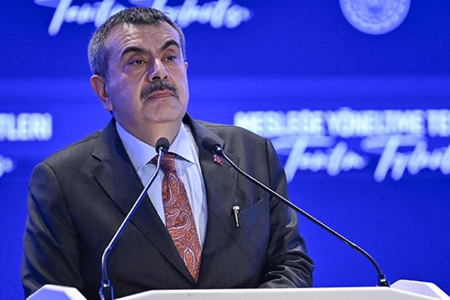 Milli Eğitim Bakanı Yusuf Tekin'den Mesleğe Yöneltme Testleri Tanıtımı