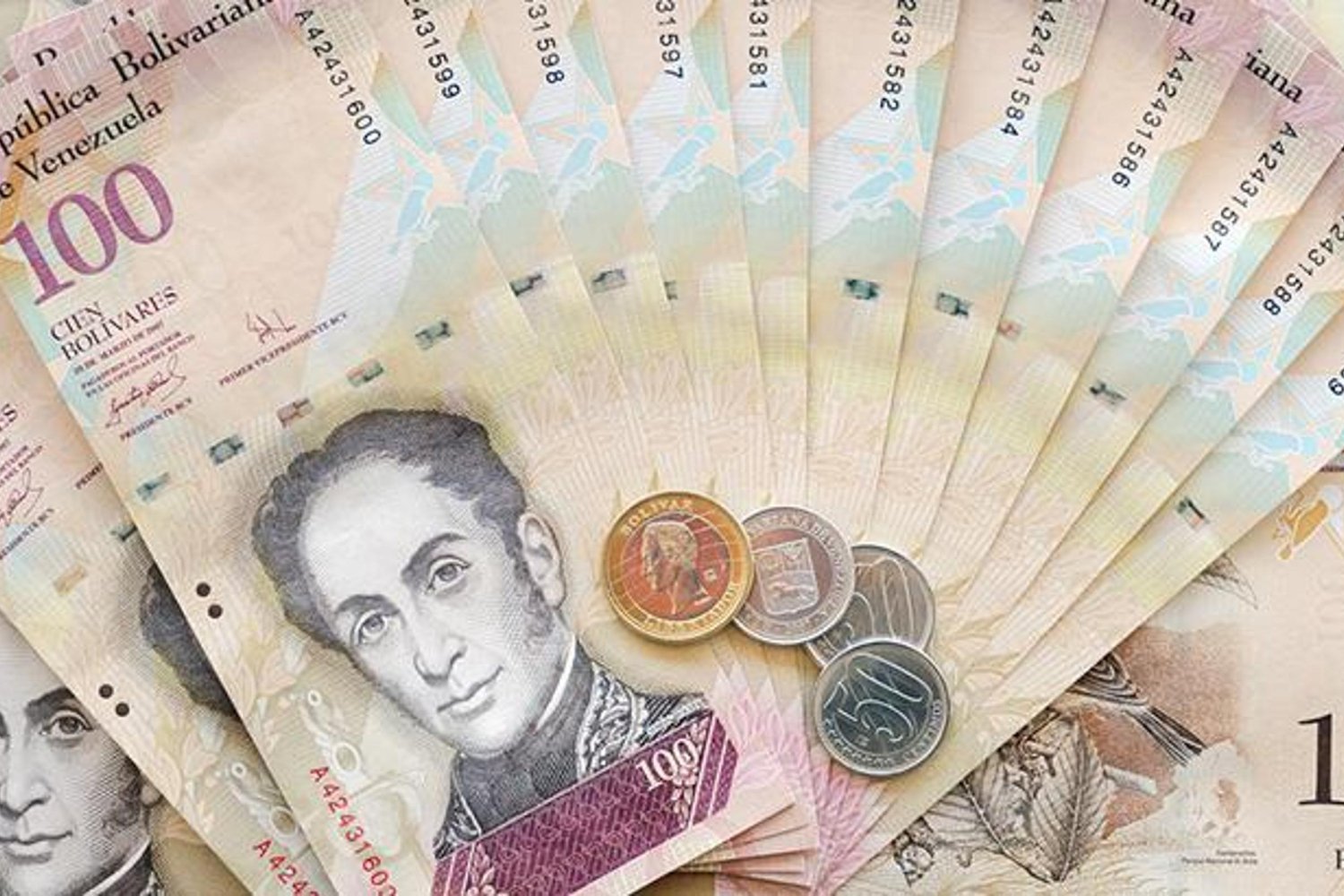 Venezuela'da Asgari Ücret ve Emekli Maaşlarına Büyük Artış