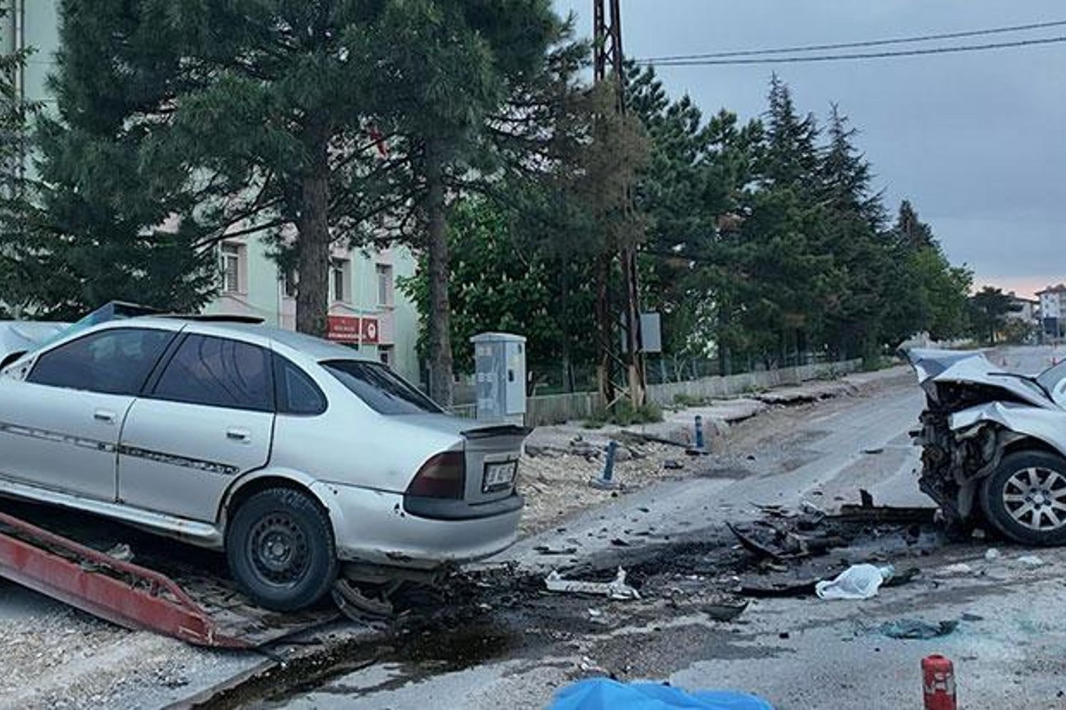 Niğde-Kayseri Kazası: 2 Ölü Yaralılar Hastaneye Kaldırıldı