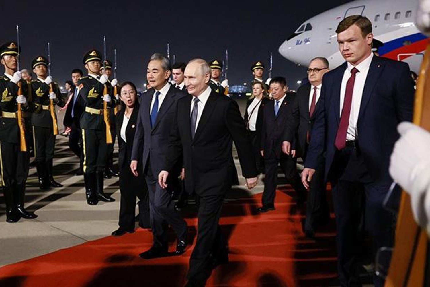 Putin'in Çin Ziyareti Stratejik İşbirliğini Güçlendiriyor