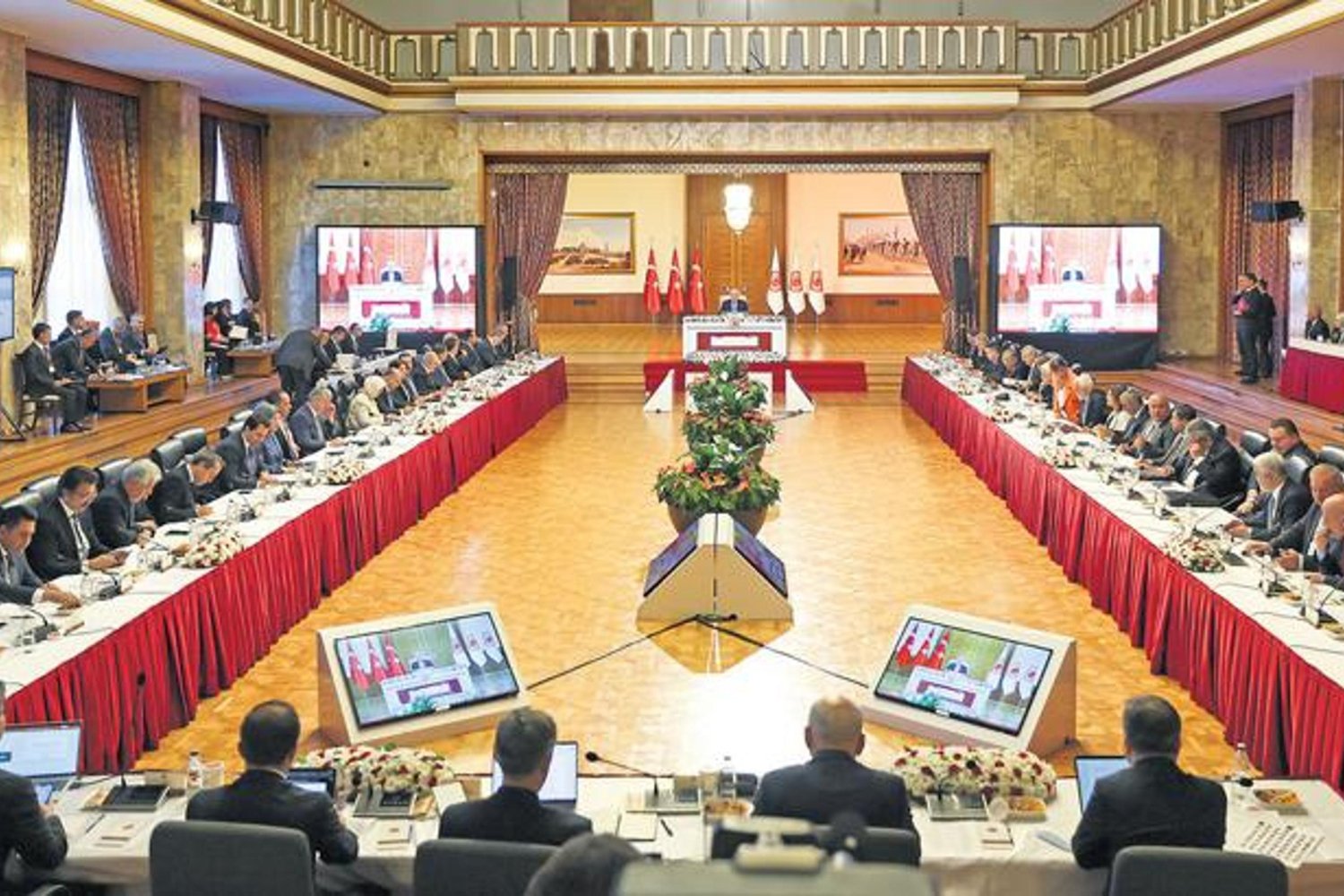 Türkiye'de Silah Bırakma Sürecinde Kritik Adımlar Yaklaşıyor