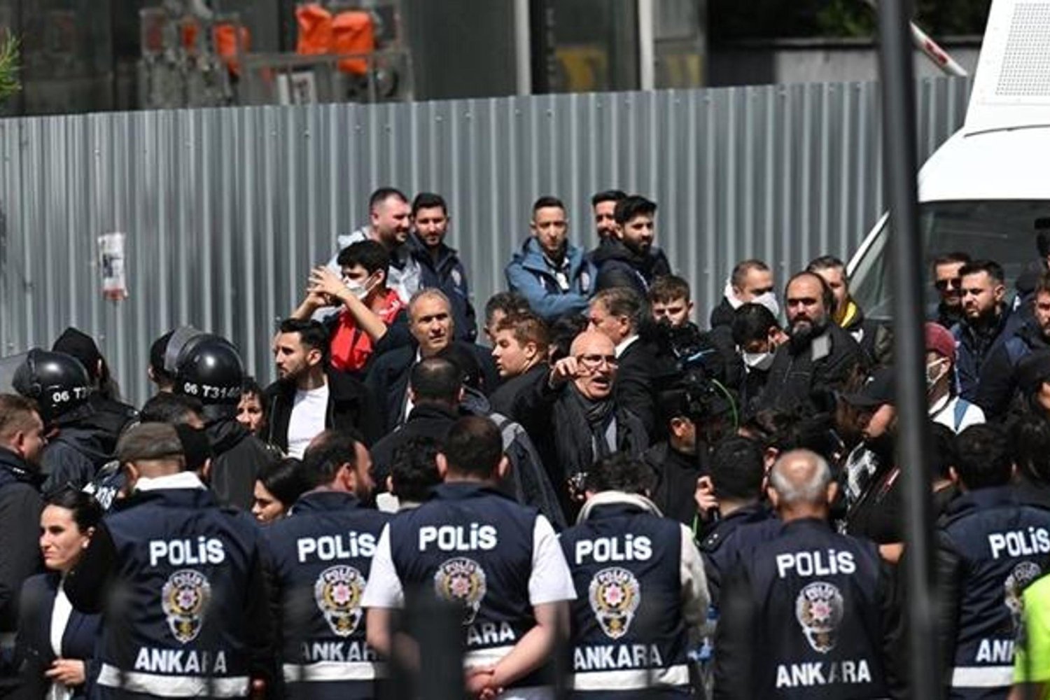 Son Dakika: CHP Genel Merkezi'nde Olaylar ve Soruşturmalar Detaylar Haberinizde