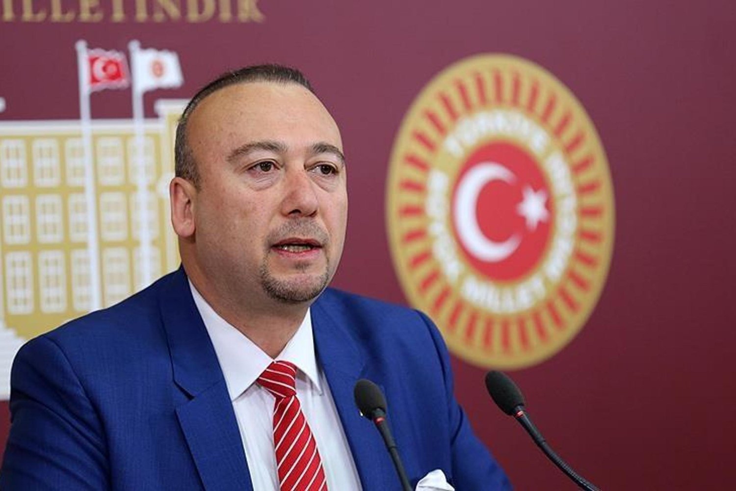 Uşak Belediye Başkanı Özkan Yalım İhraç Edildi! CHP Disiplin Süreci Başladı