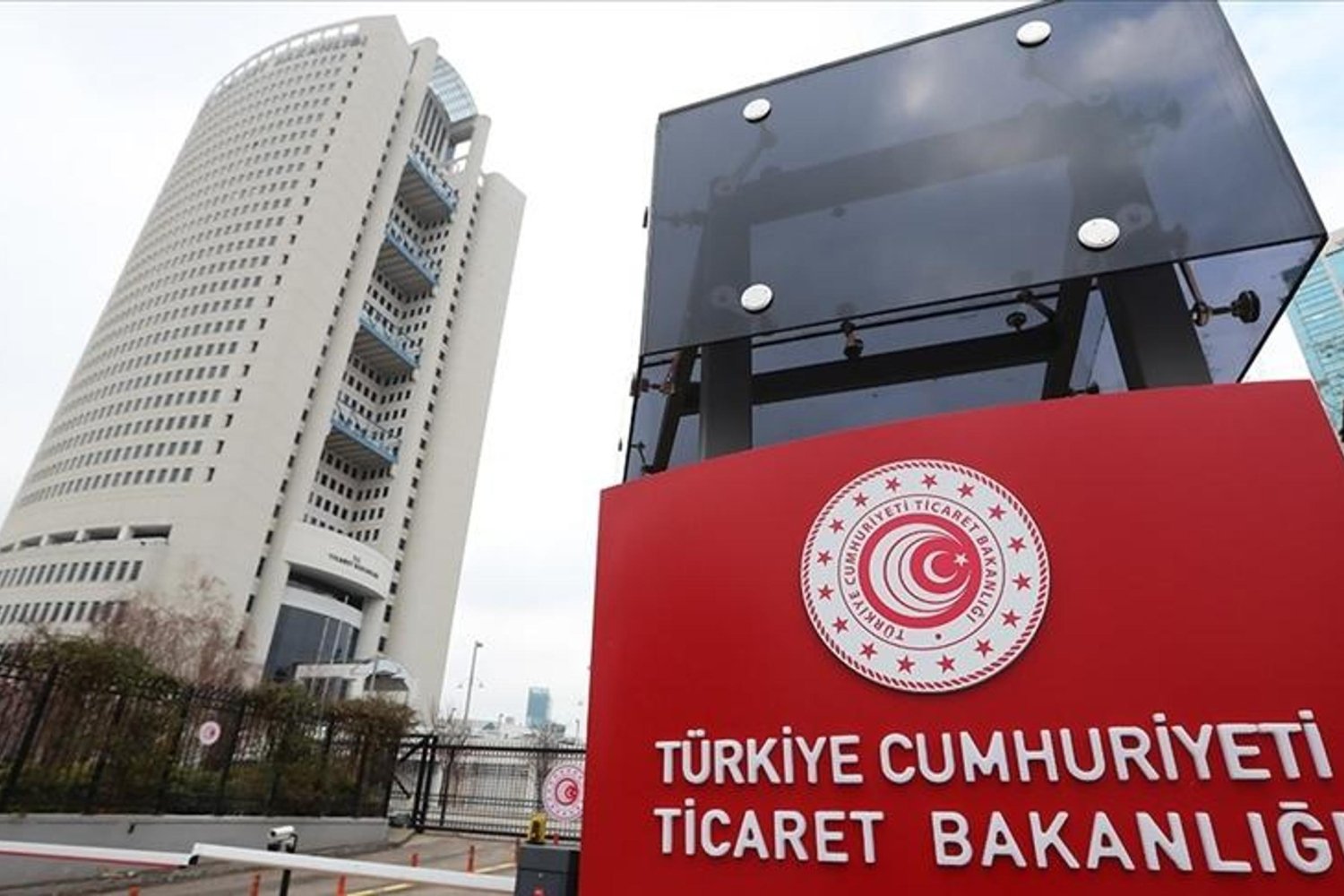 Ticaret Bakanlığından Restoran Denetimi: Çocuklara Dışlama ve Para Cezası