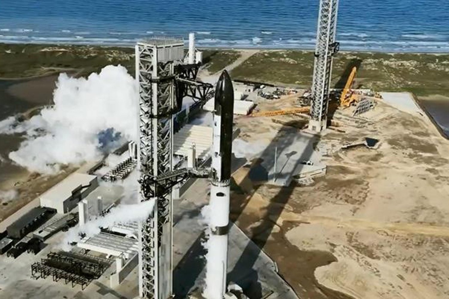 SpaceX Starship Test Uçuşu İptal Edildi: Pimin Geri Çekilmemesi Krizi Çözüm Bekliyor