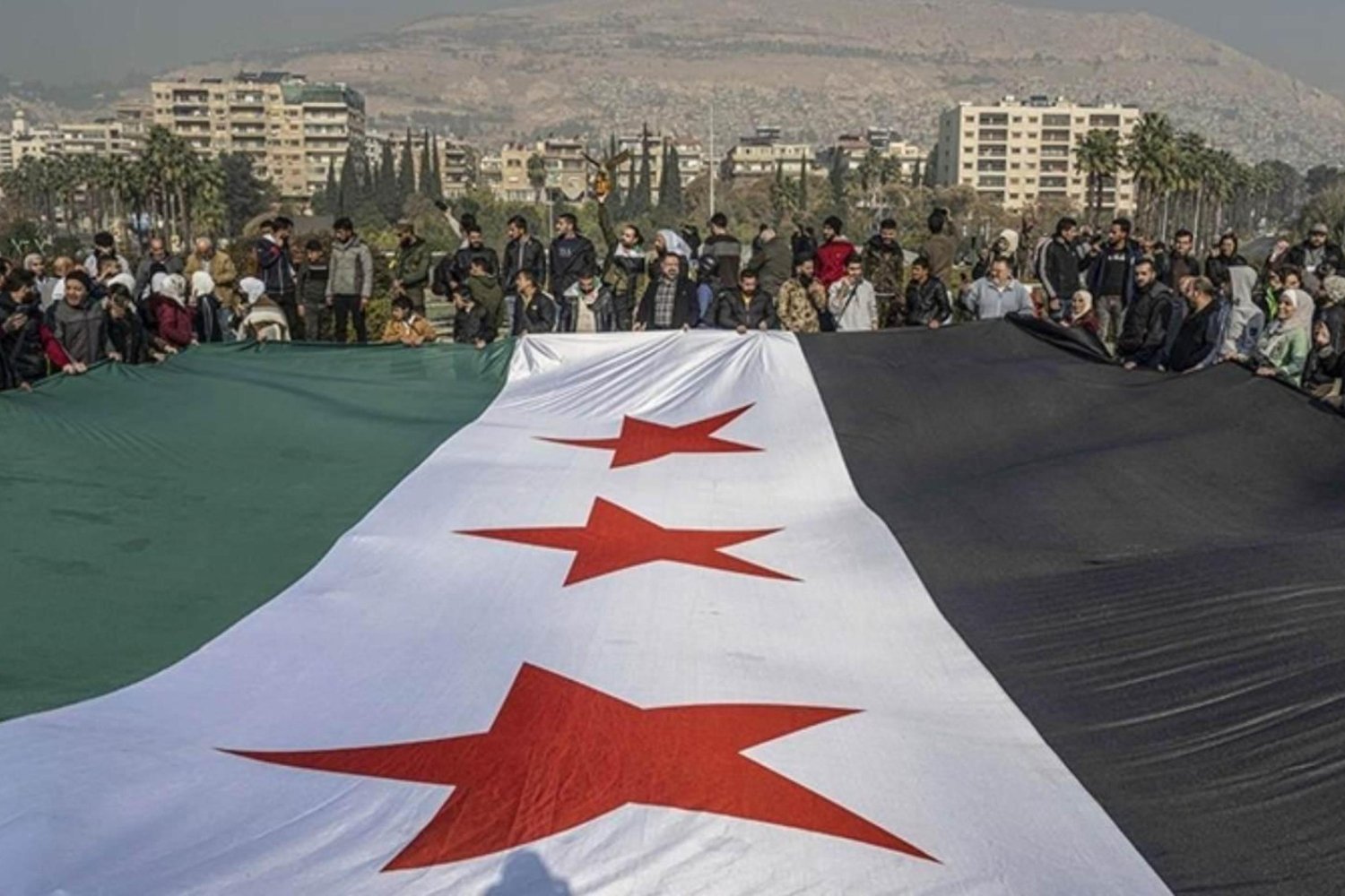 Suriye'de Parlamento Seçimleri Yapıldı: Kobani ve Haseke’de 15 Yıl Sonra Büyük Girişimler