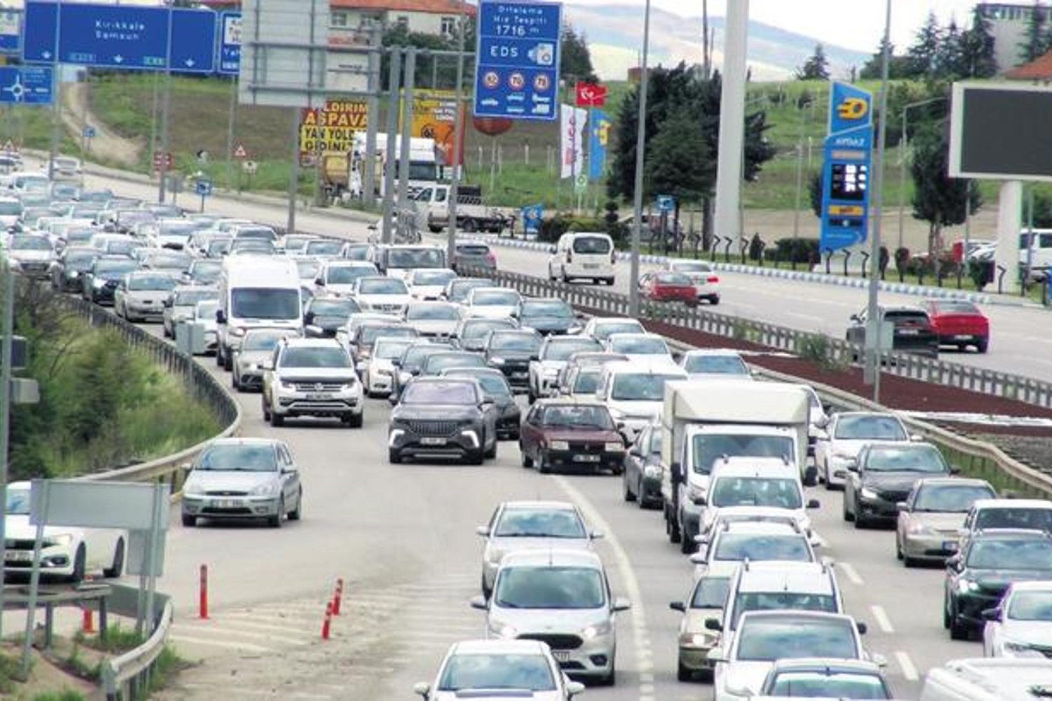 Yoğun Trafik ve Trajik Kazalar Bayramda Can Kayıplarını Artırdı