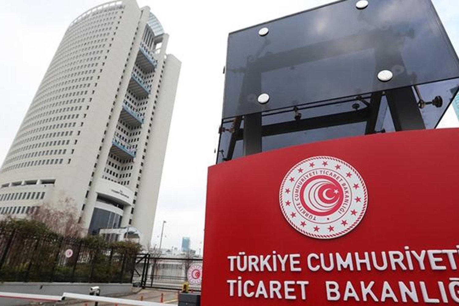 Ticaret Bakanlığı Zeytin Fiyatlarına Sıkı Denetim: Haksız Fiyat Artışları Cezalandırıldı
